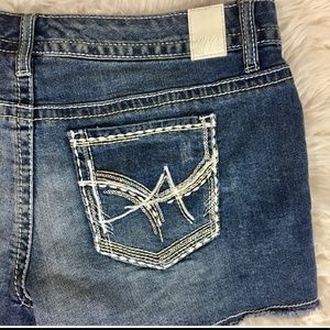 Womens Maurices 7/8 jean shorts
